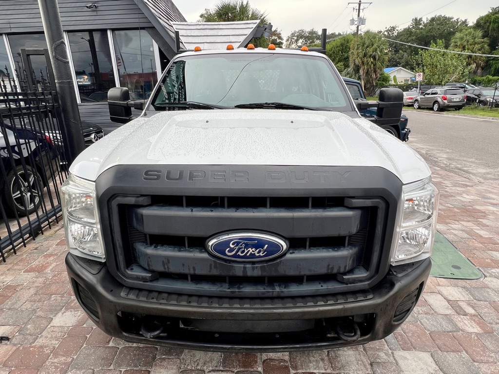 Photo 4 of this FORD F350