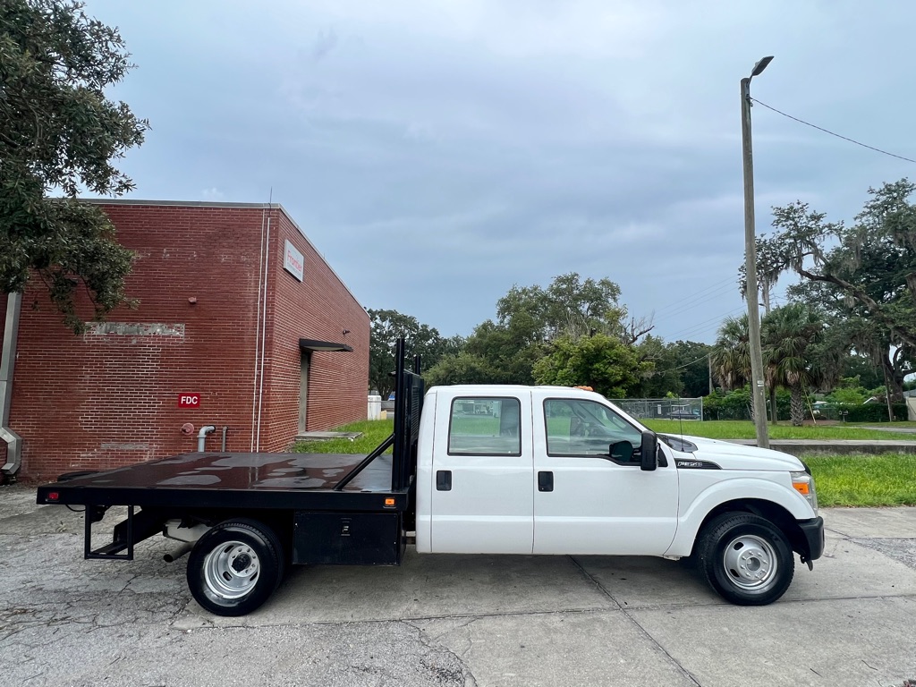 Photo 51 of this FORD F350