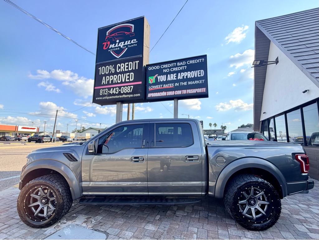 Photo 5 of this FORD F150