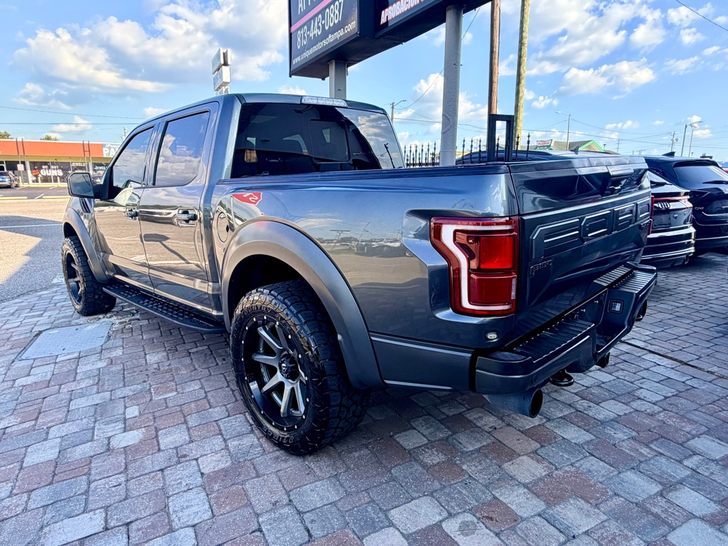 Photo 6 of this FORD F150