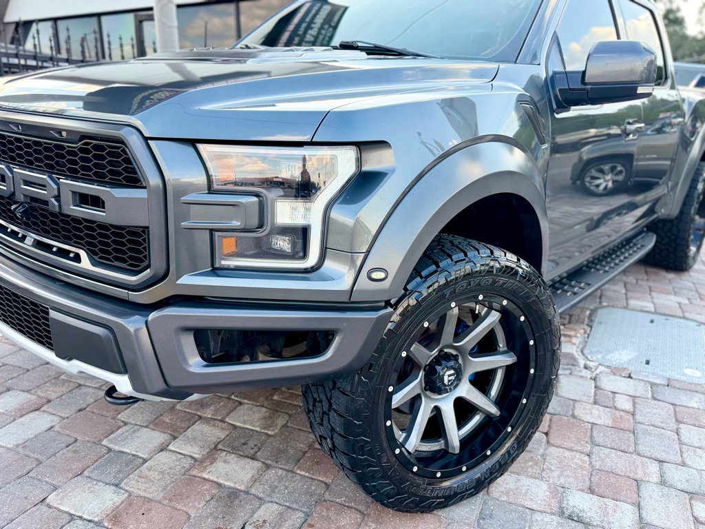 Photo 11 of this FORD F150