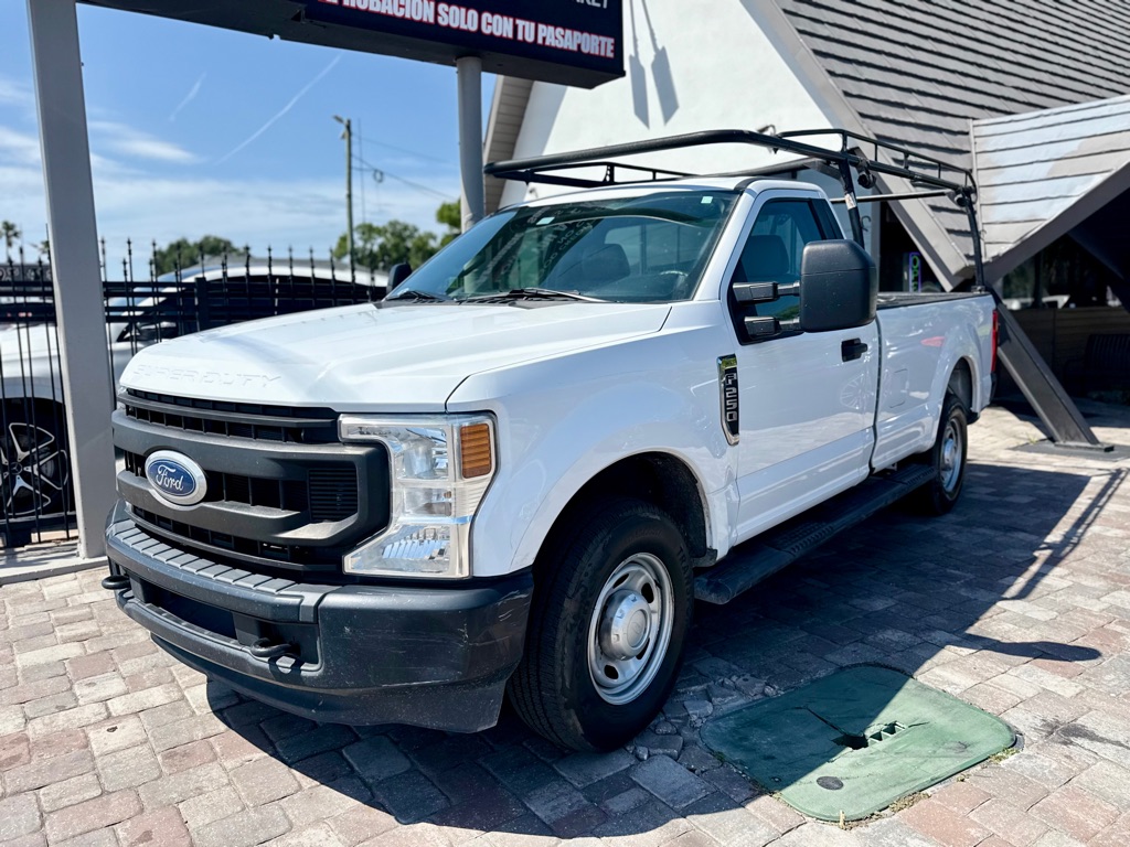 Photo 4 of this FORD F250