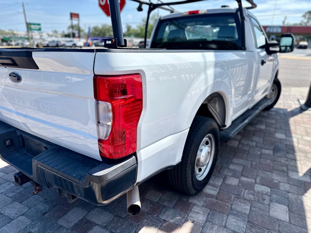 Photo 19 of this FORD F250