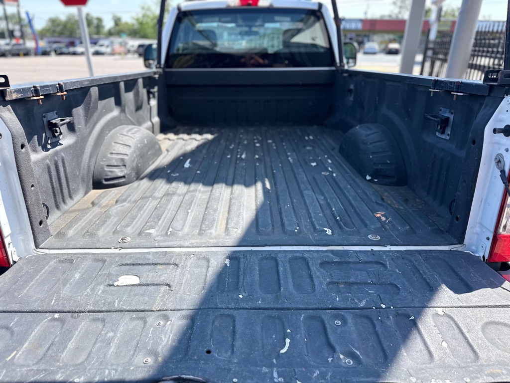 Photo 15 of this FORD F250