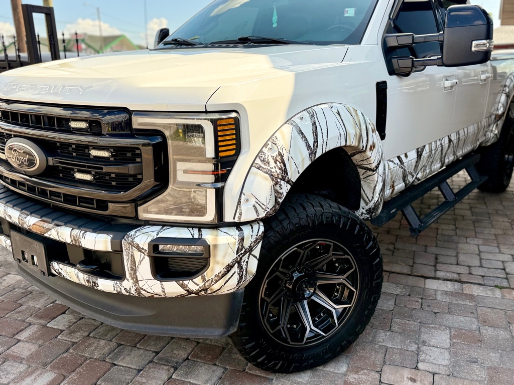 Photo 31 of this FORD F350