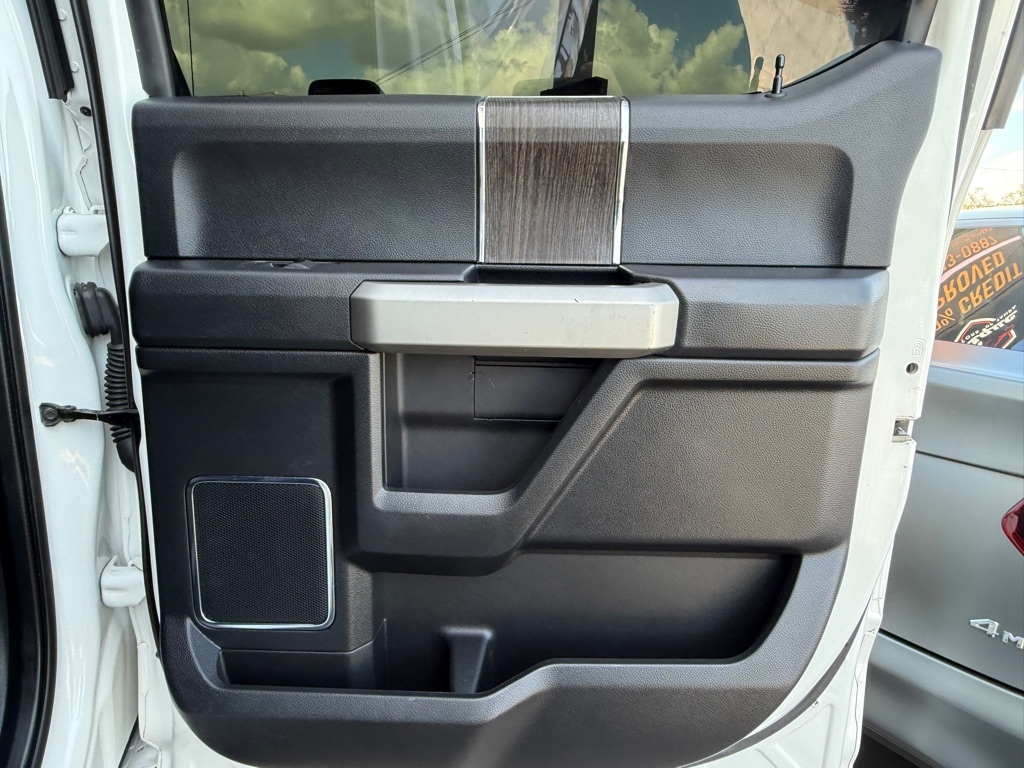 Photo 37 of this FORD F350