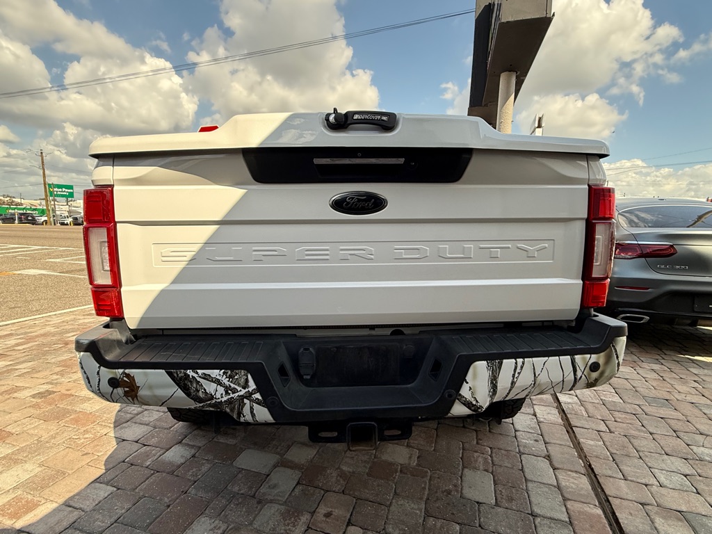 Photo 8 of this FORD F350