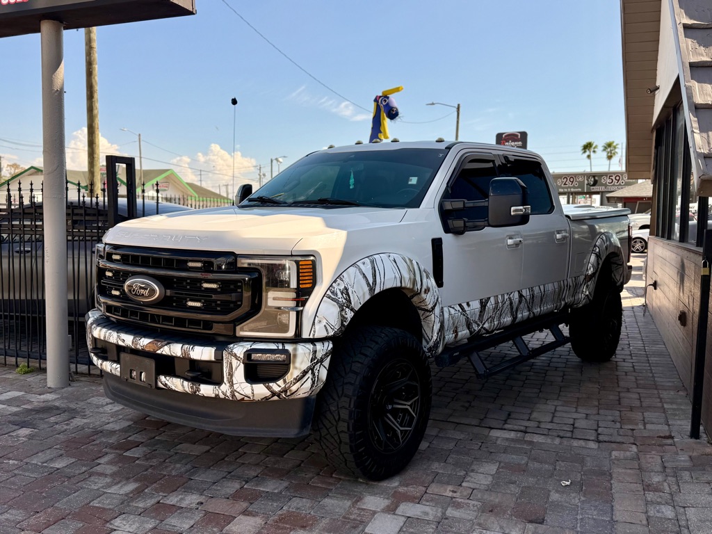 Photo 2 of this FORD F350