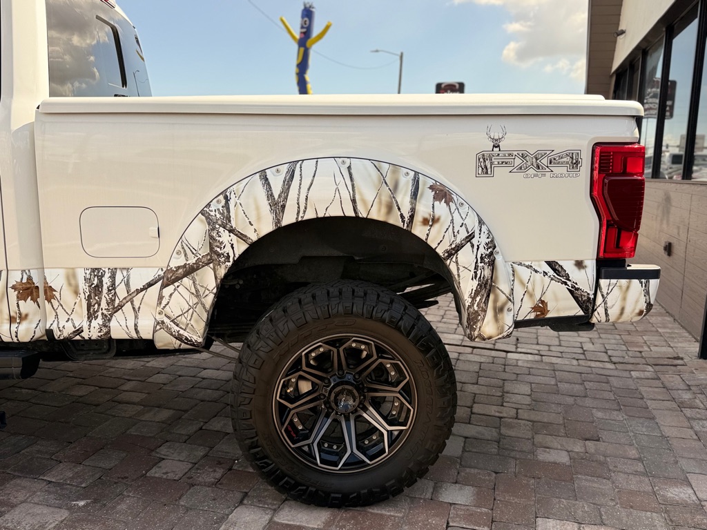 Photo 10 of this FORD F350