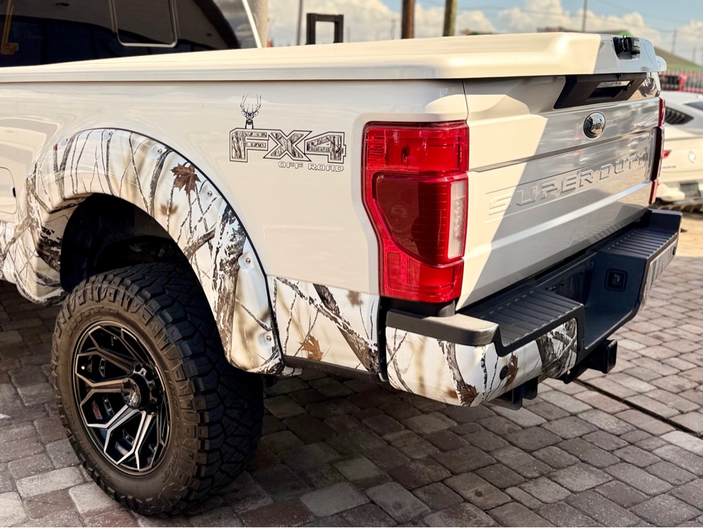 Photo 27 of this FORD F350