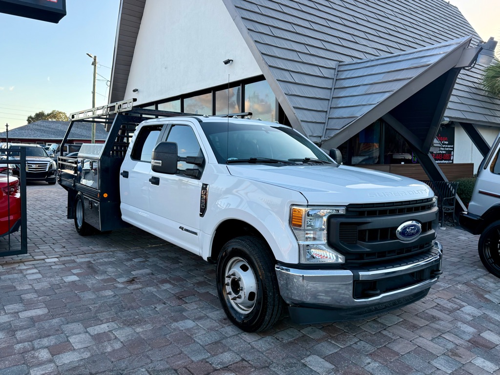 Photo 3 of this FORD F350