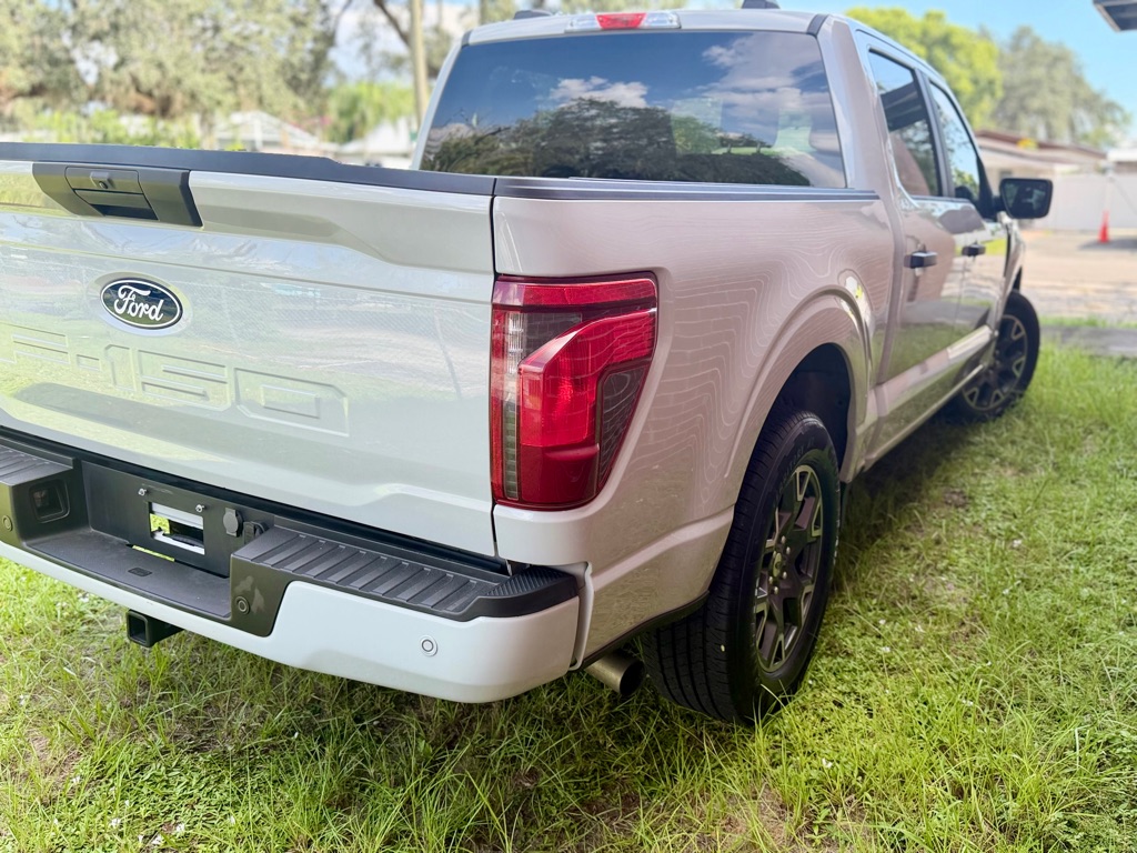 Photo 11 of this FORD F150