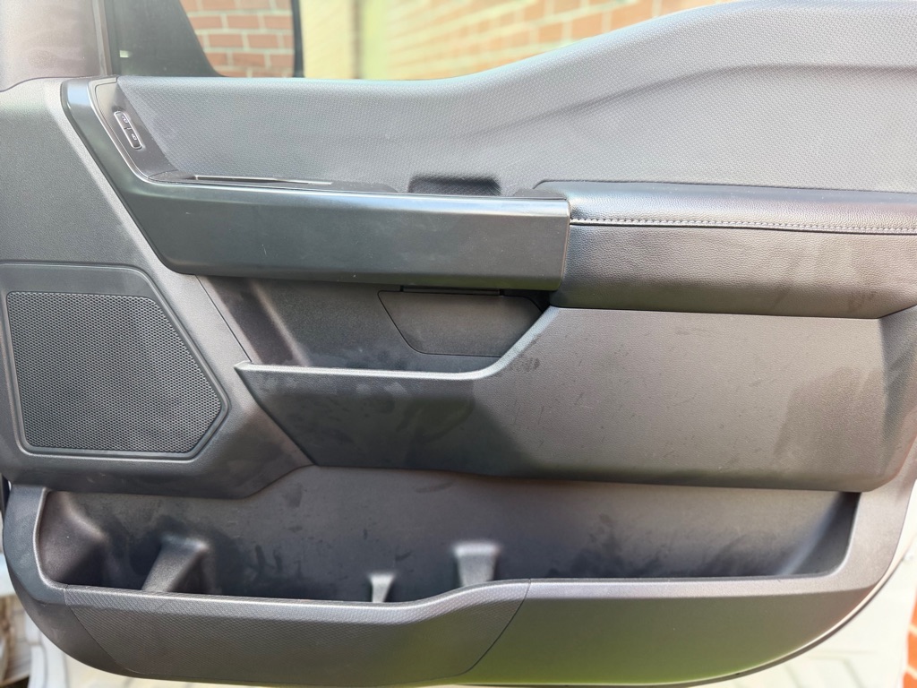 Photo 30 of this FORD F150