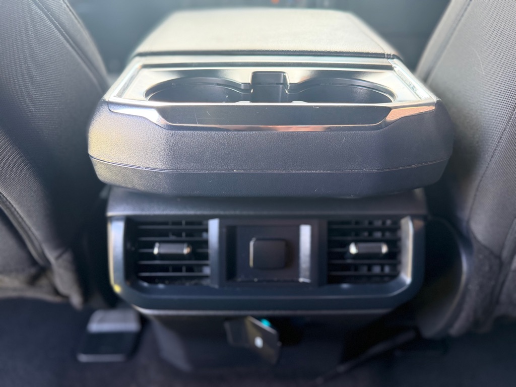 Photo 28 of this FORD F150