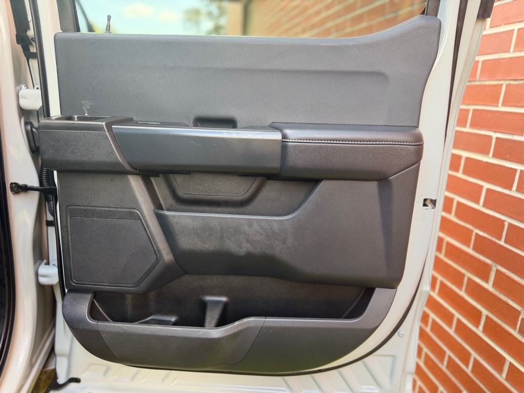 Photo 29 of this FORD F150