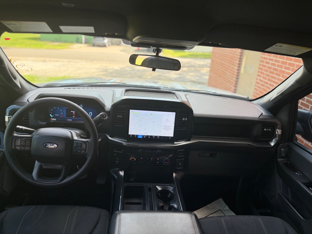 Photo 15 of this FORD F150