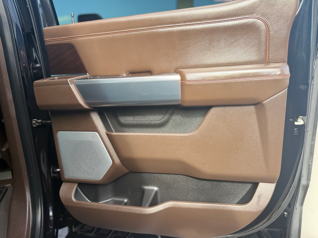 Photo 44 of this FORD F350