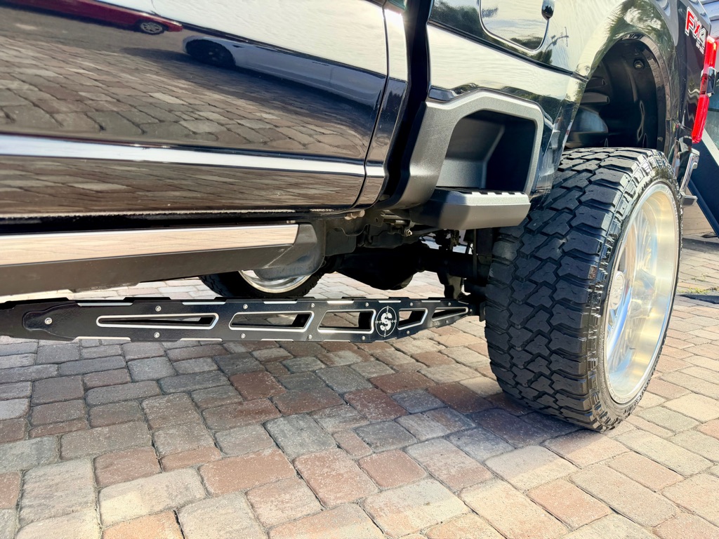 Photo 9 of this FORD F350