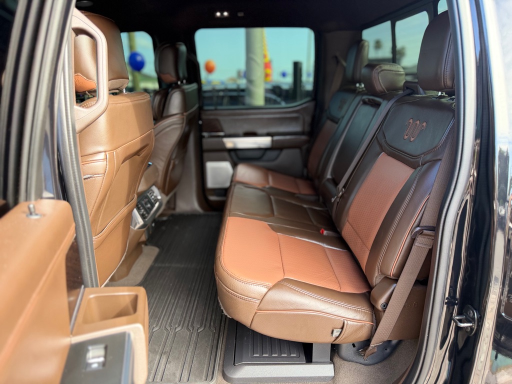 Photo 18 of this FORD F350