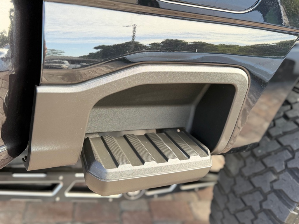 Photo 39 of this FORD F350