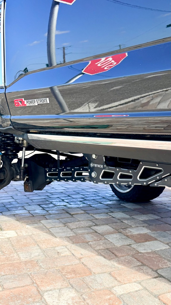 Photo 26 of this FORD F350