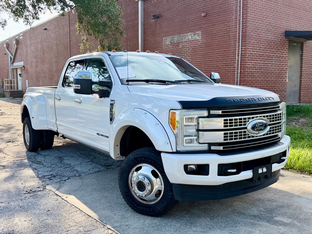 2017 FORD F350 LARIAT