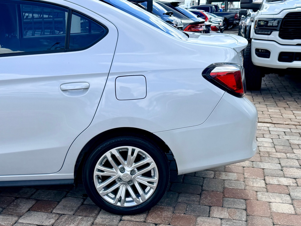 Photo 26 of this MITSUBISHI MIRAGE