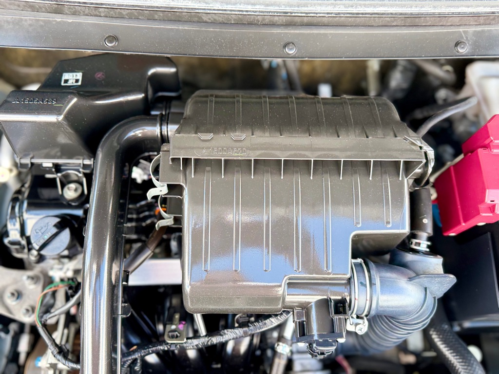Photo 21 of this MITSUBISHI MIRAGE