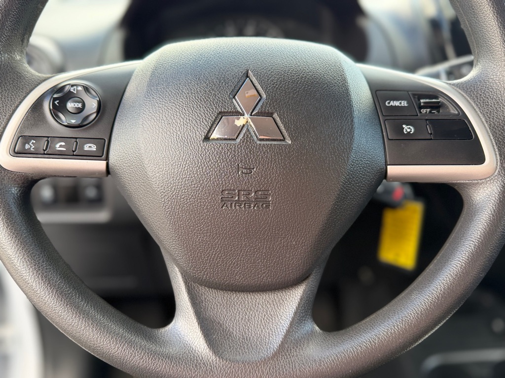 Photo 17 of this MITSUBISHI MIRAGE