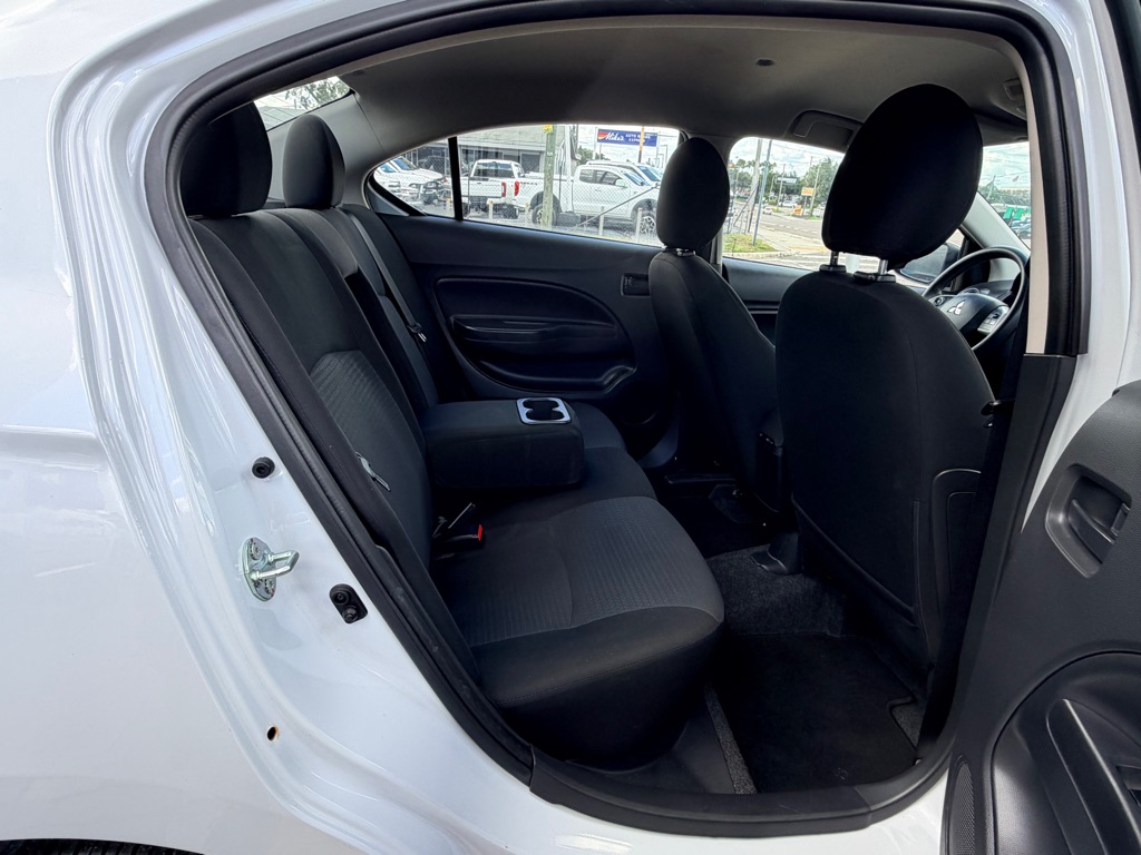 Photo 18 of this MITSUBISHI MIRAGE
