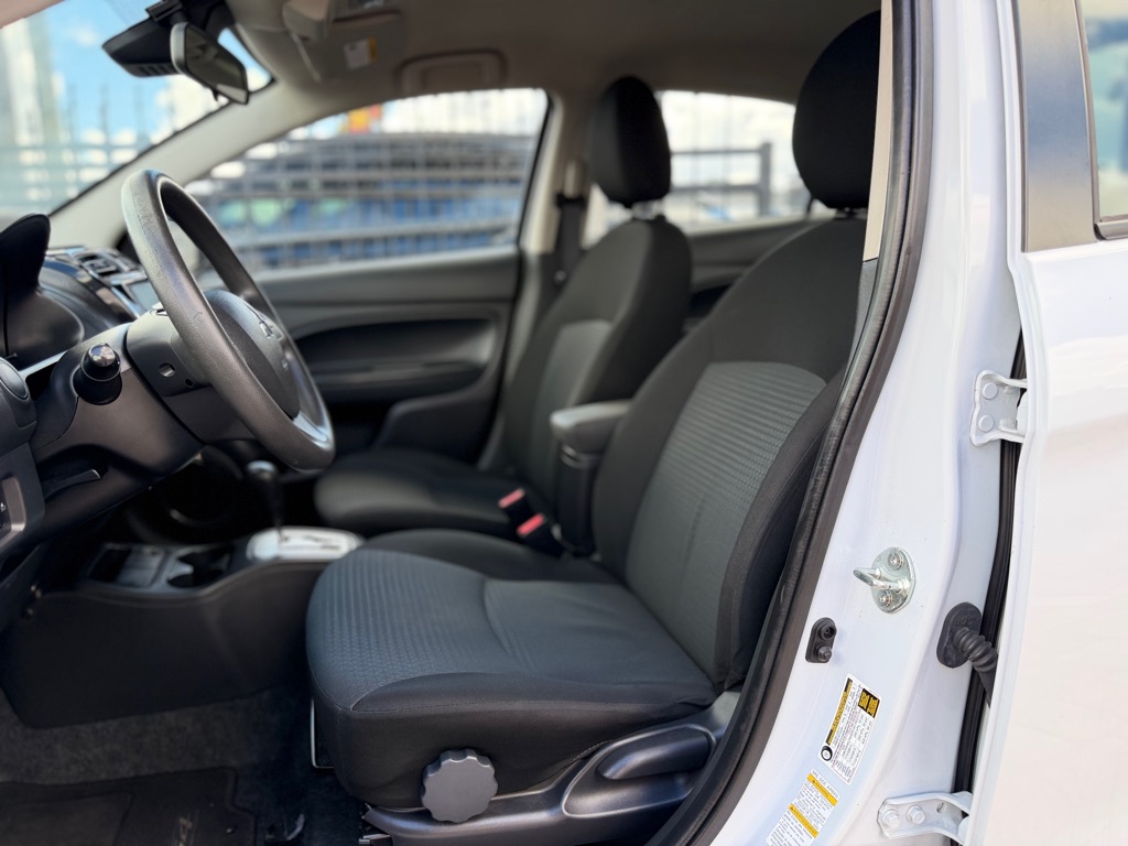 Photo 12 of this MITSUBISHI MIRAGE