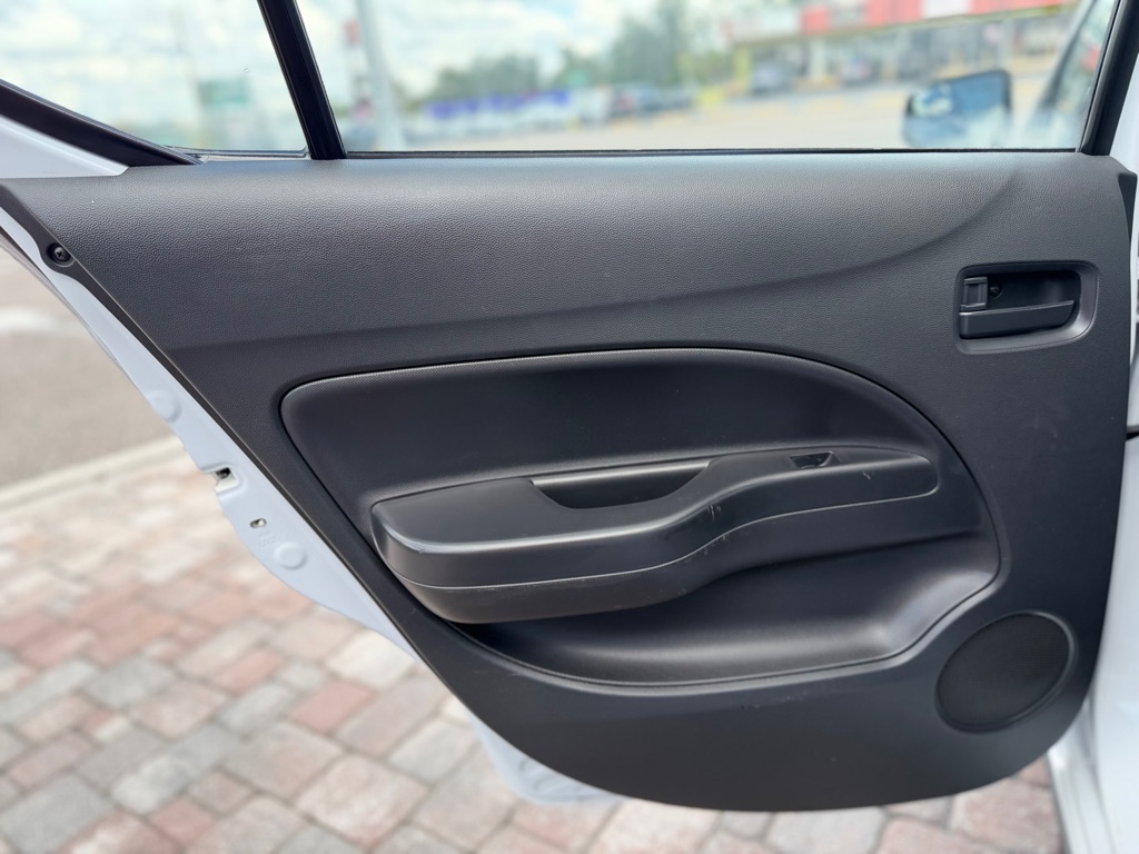 Photo 28 of this MITSUBISHI MIRAGE