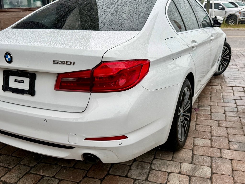Photo 22 of this BMW 530