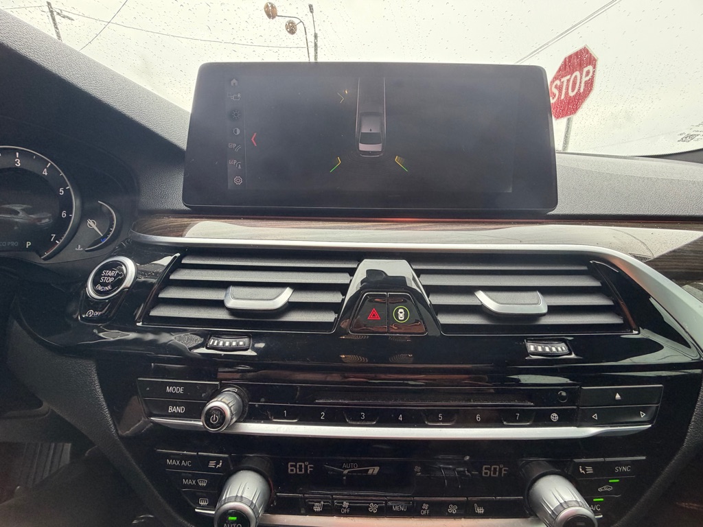 Photo 12 of this BMW 530