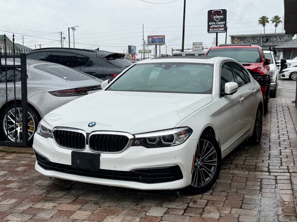 2019 BMW 530