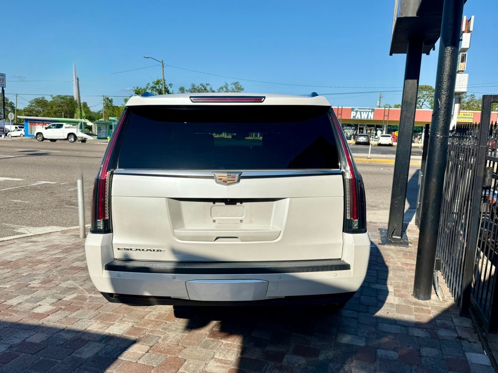 Photo 6 of this CADILLAC ESCALADE