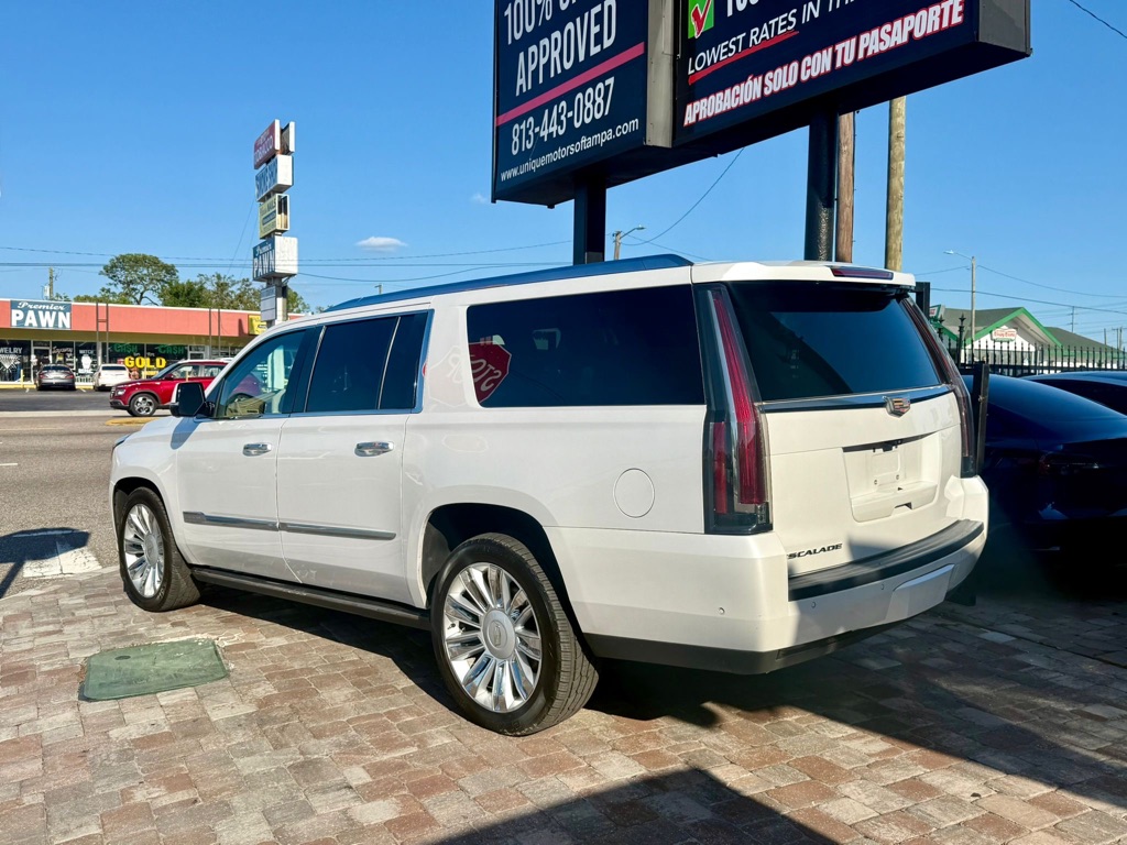 Photo 25 of this CADILLAC ESCALADE