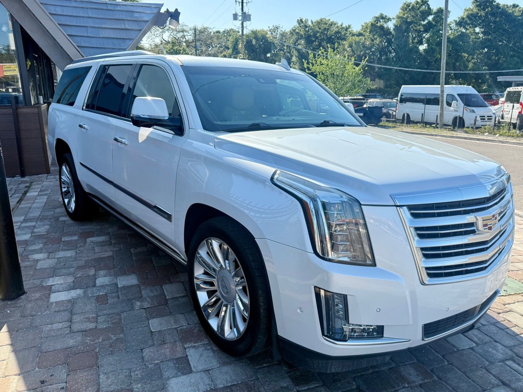 Photo 2 of this CADILLAC ESCALADE