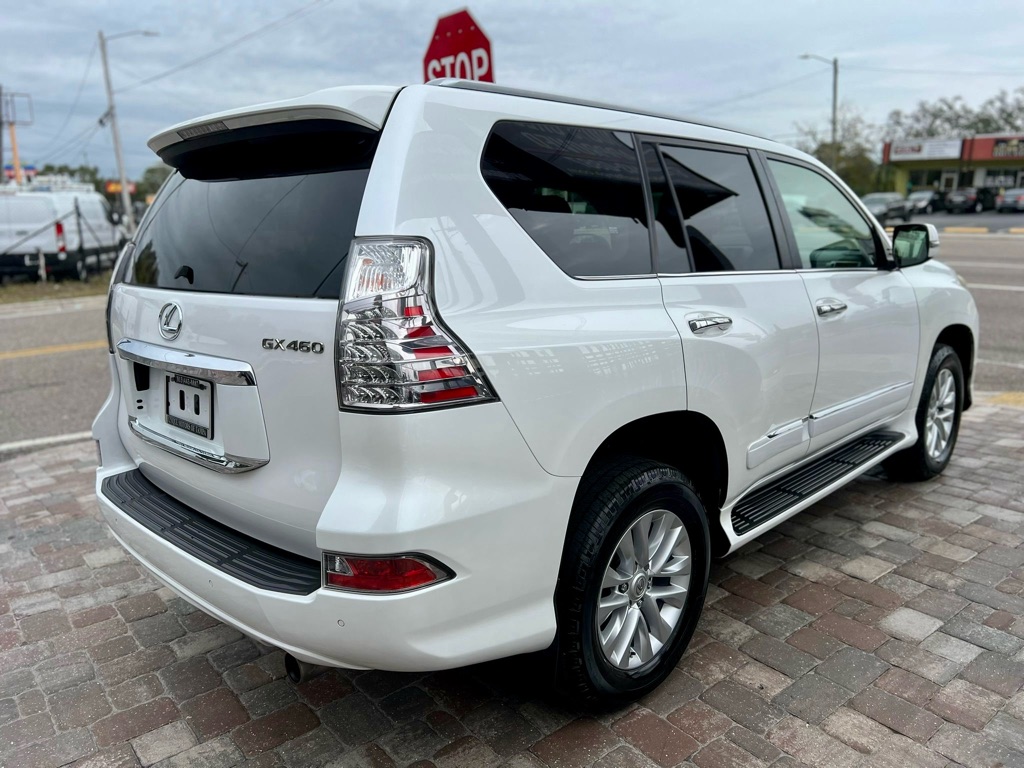Photo 7 of this LEXUS GX