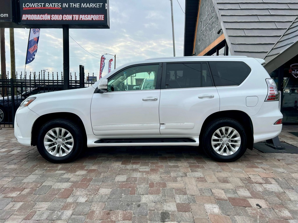Photo 4 of this LEXUS GX