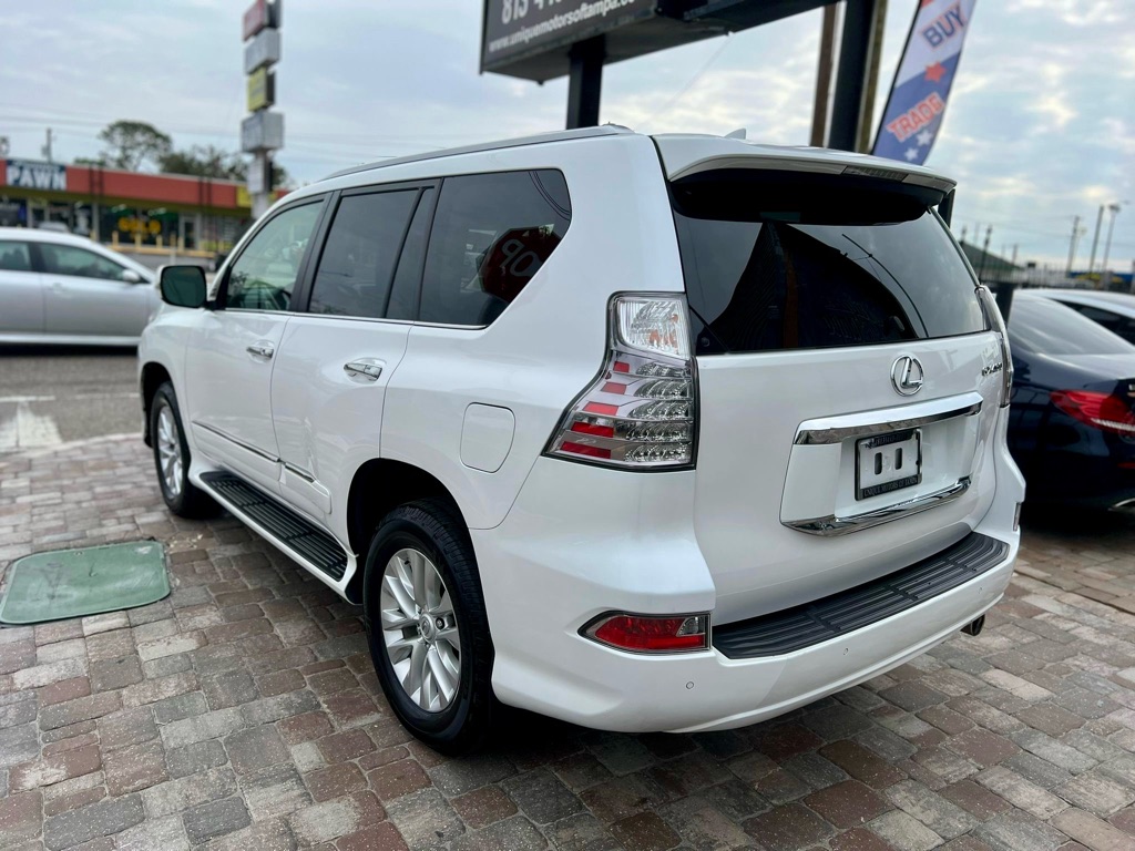 Photo 5 of this LEXUS GX