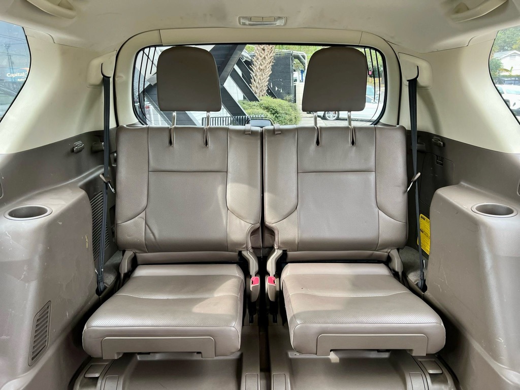 Photo 18 of this LEXUS GX