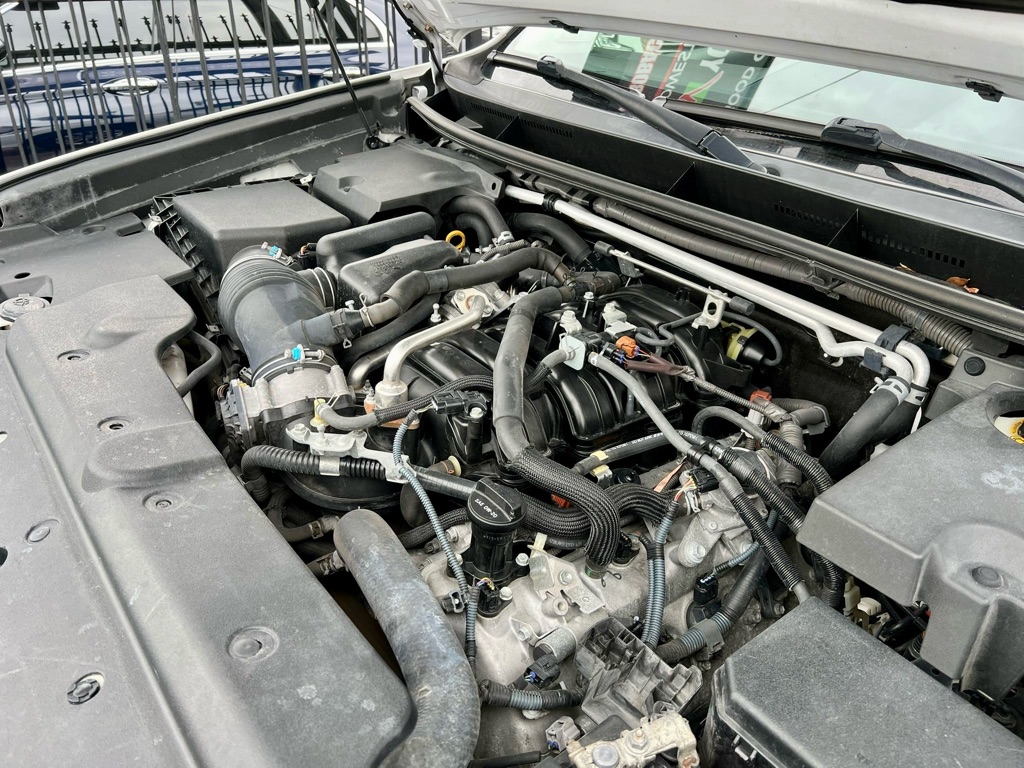 Photo 27 of this LEXUS GX