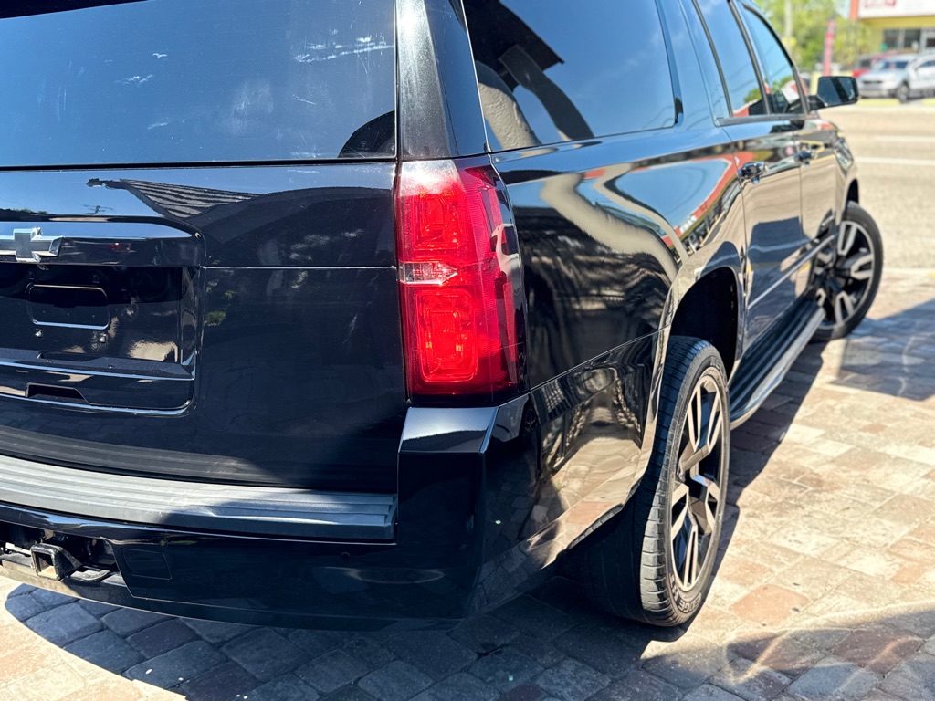 Photo 23 of this CHEVROLET SUBURBAN