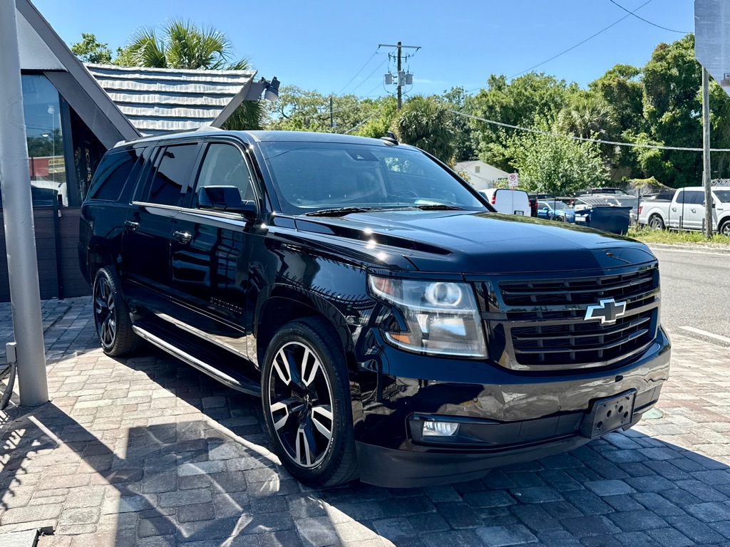 Photo 3 of this CHEVROLET SUBURBAN