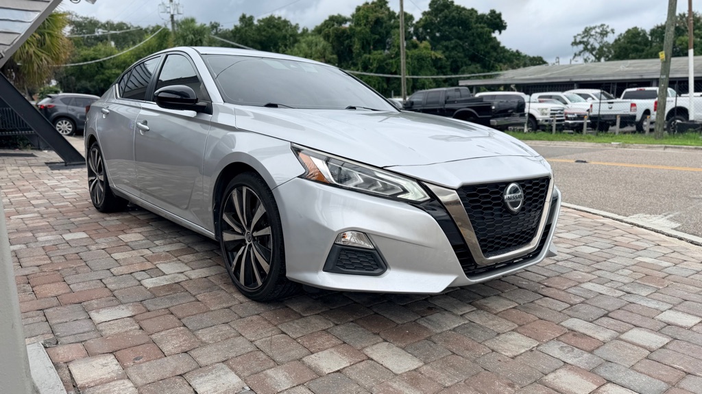 Photo 11 of this NISSAN ALTIMA