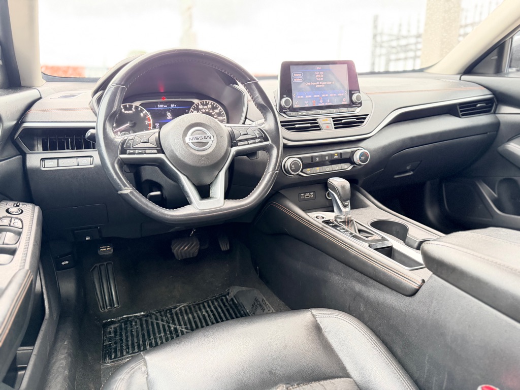 Photo 23 of this NISSAN ALTIMA
