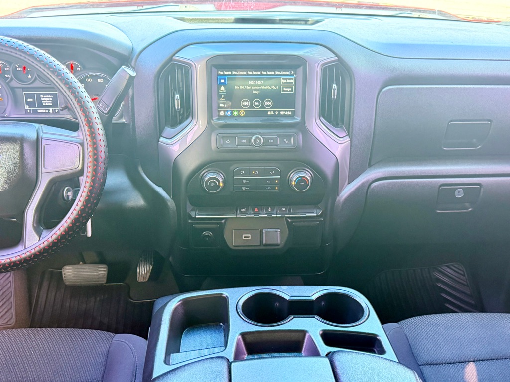 Photo 20 of this CHEVROLET SILVERADO 1500