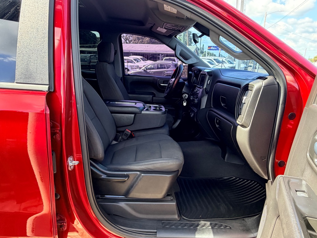 Photo 30 of this CHEVROLET SILVERADO 1500