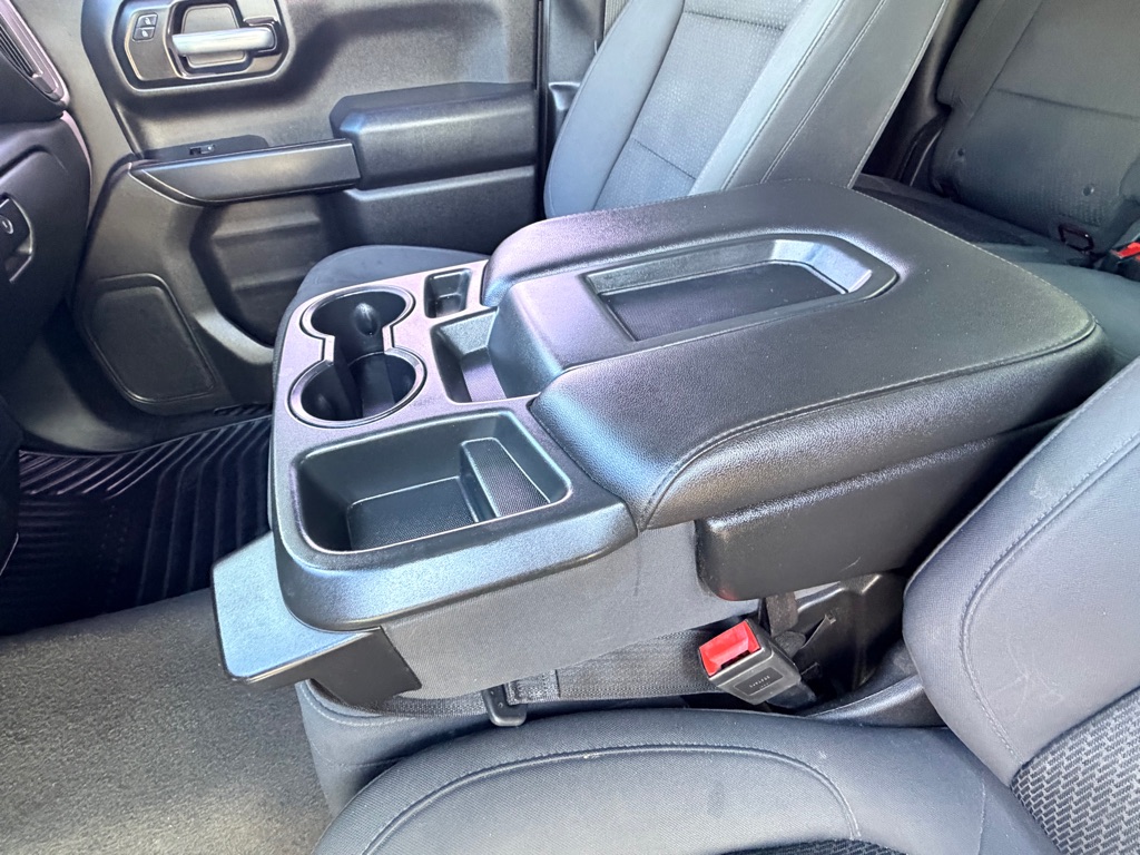 Photo 29 of this CHEVROLET SILVERADO 1500
